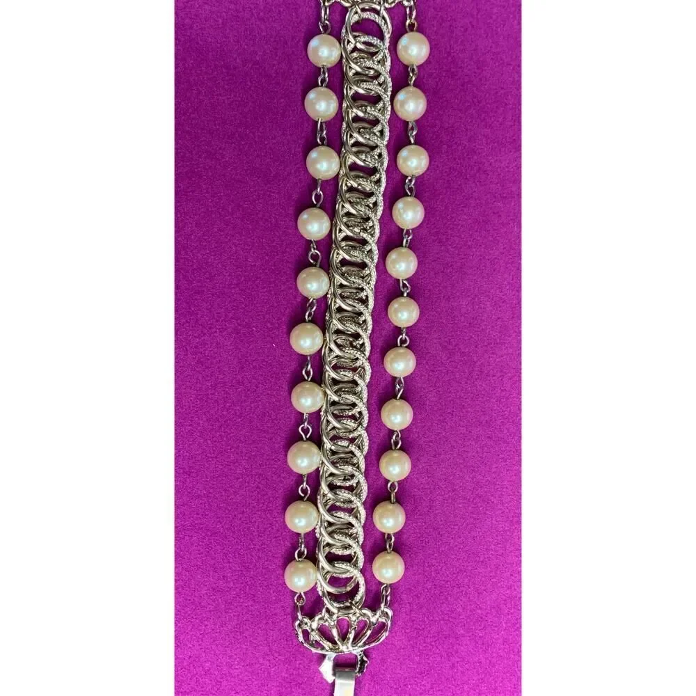 Double Tri twisted loop Chain and Pearl bracelet in Silver plate, Vintage